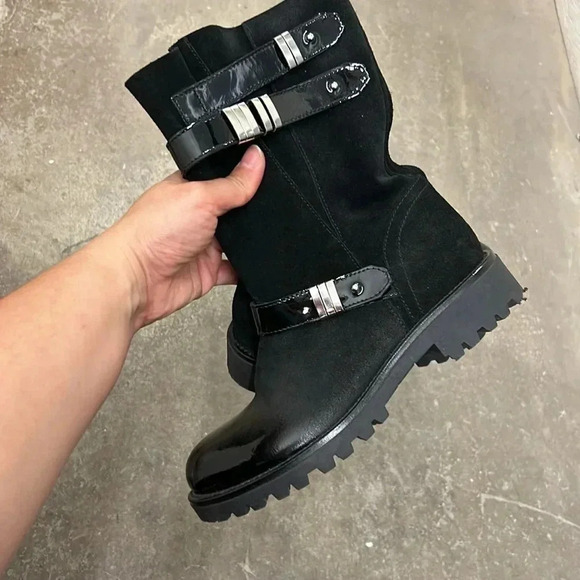 Max &  co suede booties - Picture 2 of 10